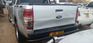 Ford Ranger 2004 White