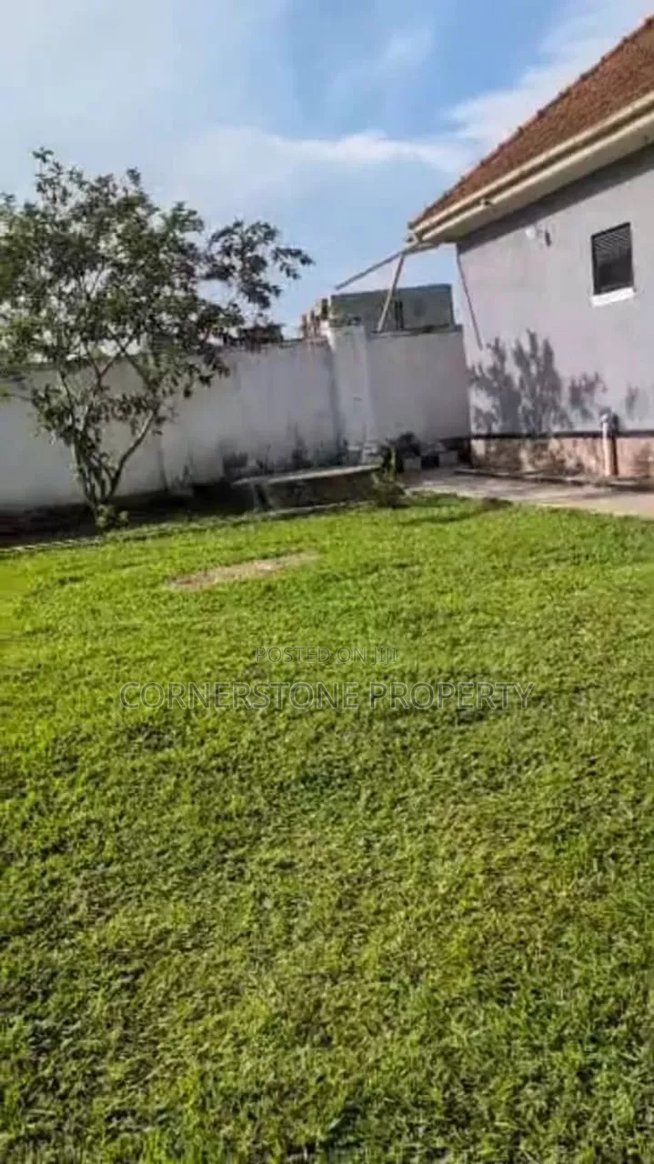 Furnished 5bdrm Bungalow in Nkumba, Wakiso / Wakiso for sale