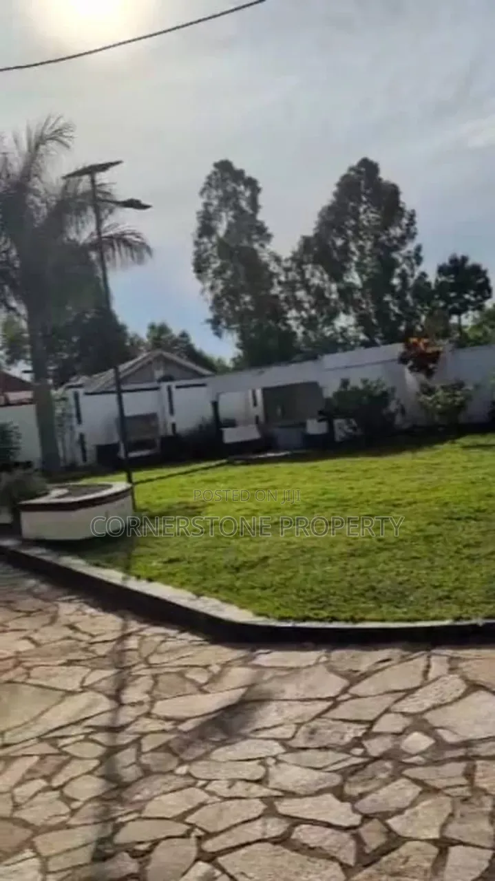 Furnished 5bdrm Bungalow in Nkumba, Wakiso / Wakiso for sale