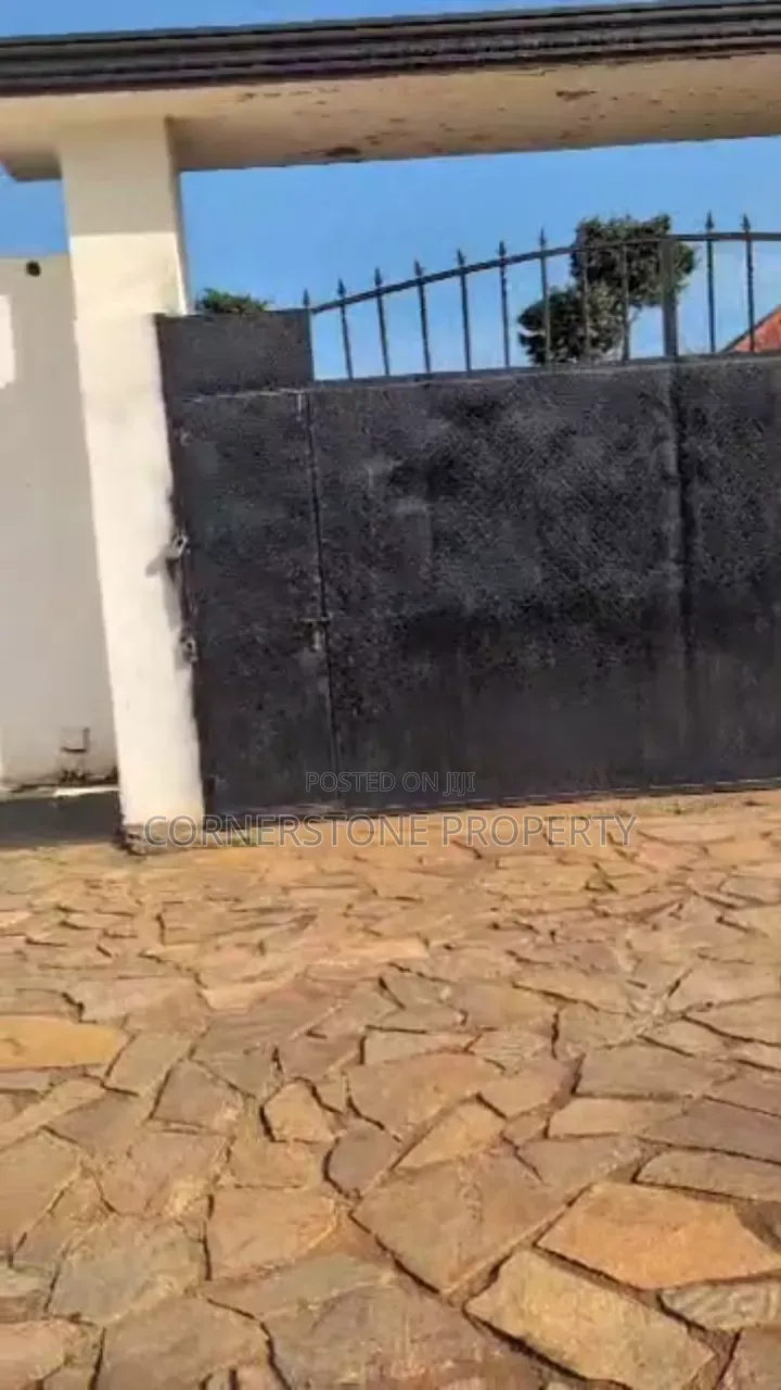 Furnished 5bdrm Bungalow in Nkumba, Wakiso / Wakiso for sale