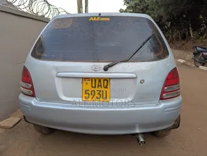 Toyota Starlet 1999 Silver