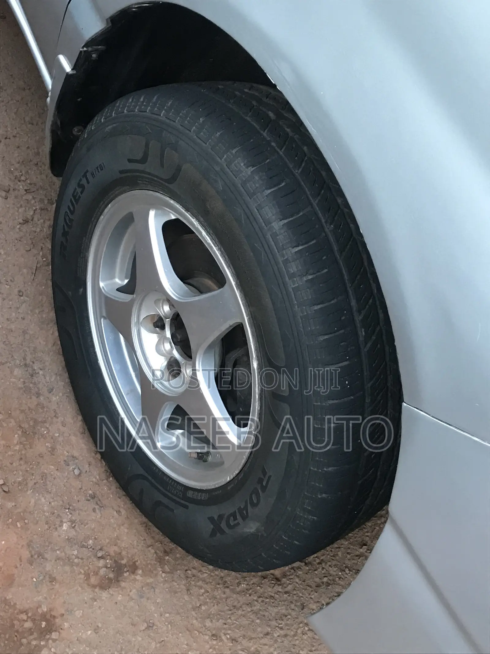 Toyota Noah 2005 Silver