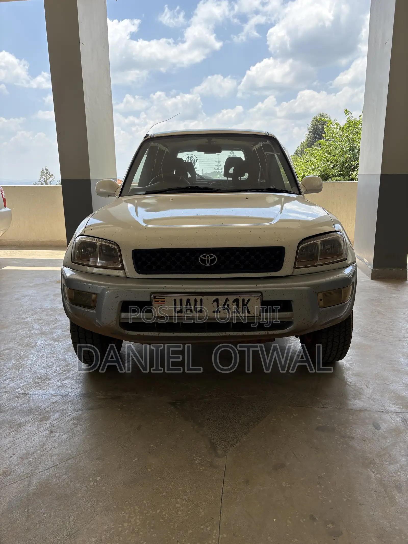 Toyota RAV4 1999 Beige