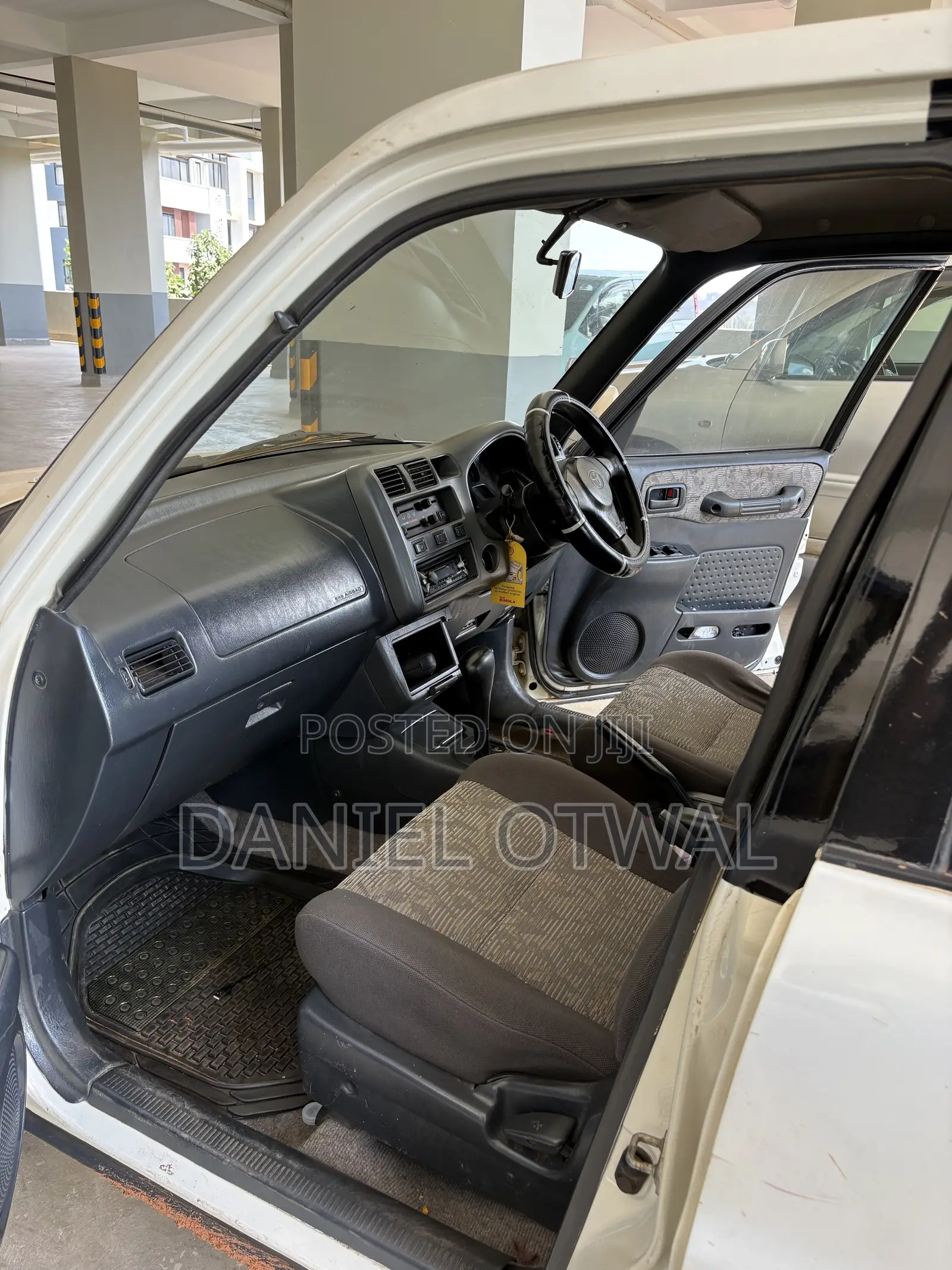 Toyota RAV4 1999 Beige