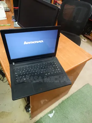 Laptop Lenovo IdeaPad 300 4GB Intel Celeron HDD 320GB