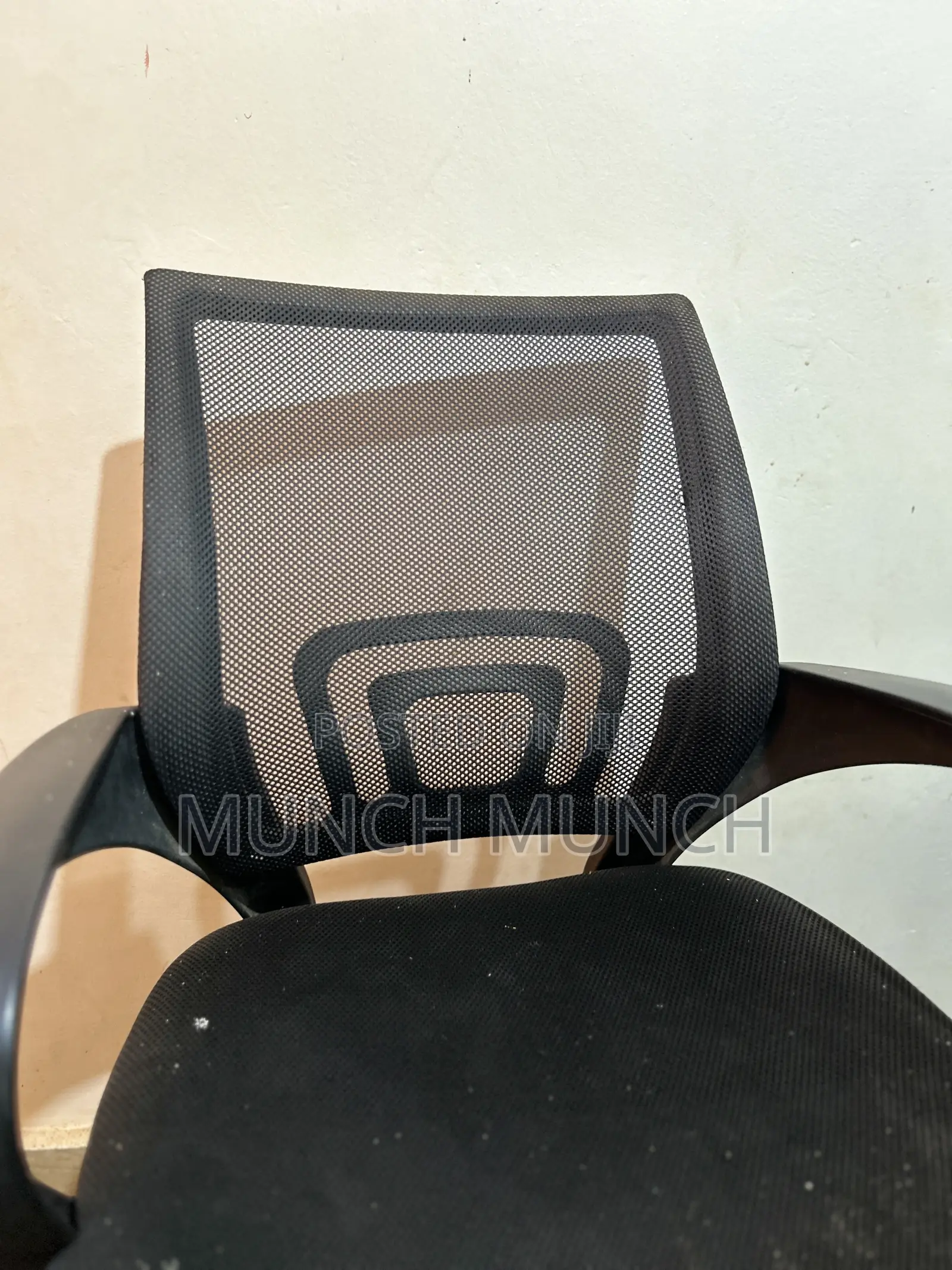 Ergonomic Mesh-Back Office Desk Chair