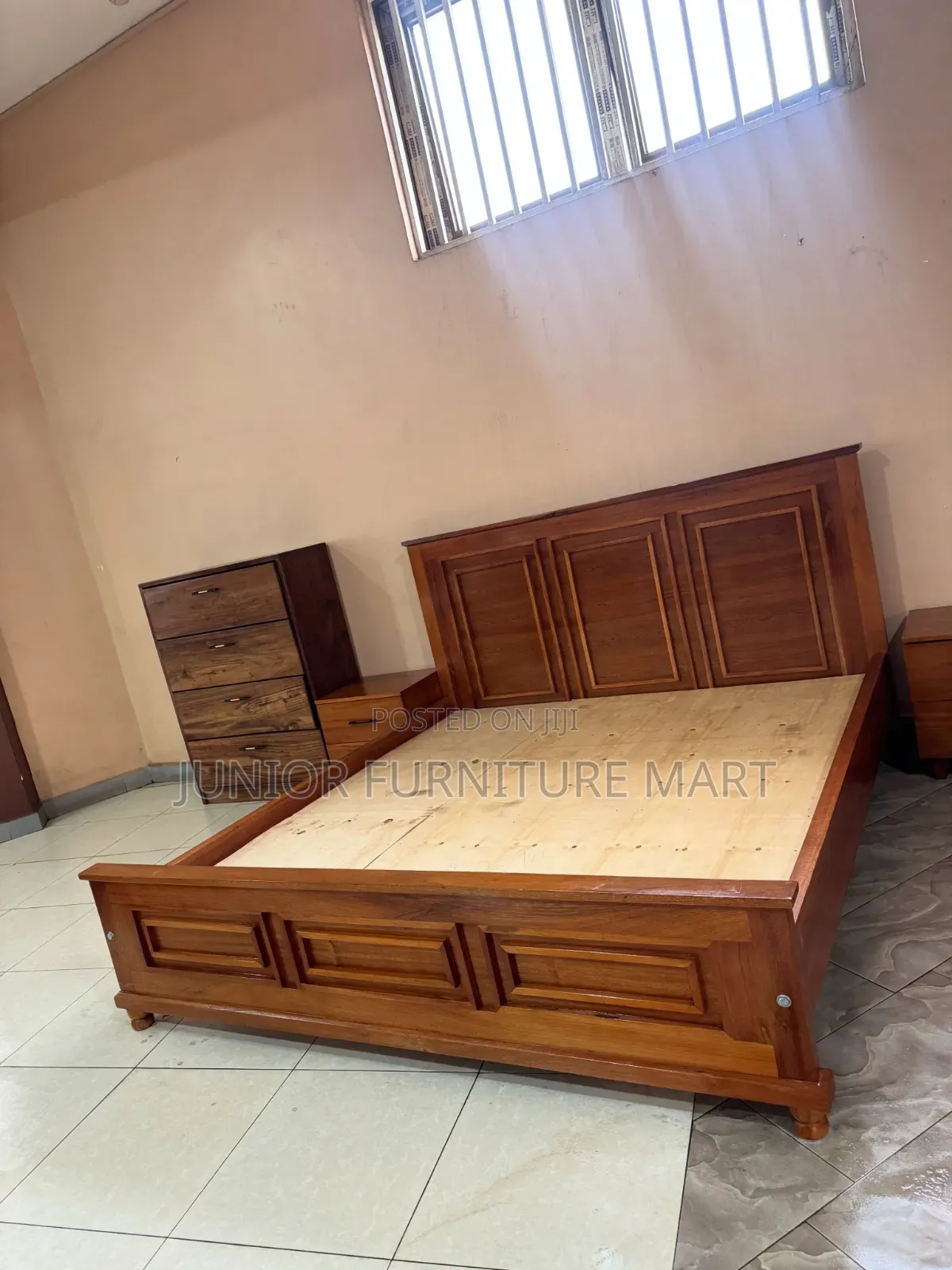 Mugavu Bed