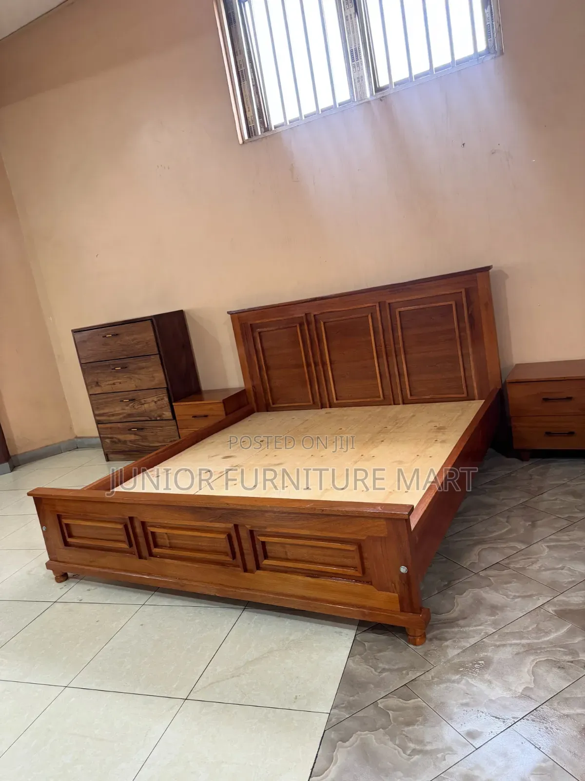 Mugavu Bed