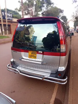 Toyota Noah 2001 Maroon