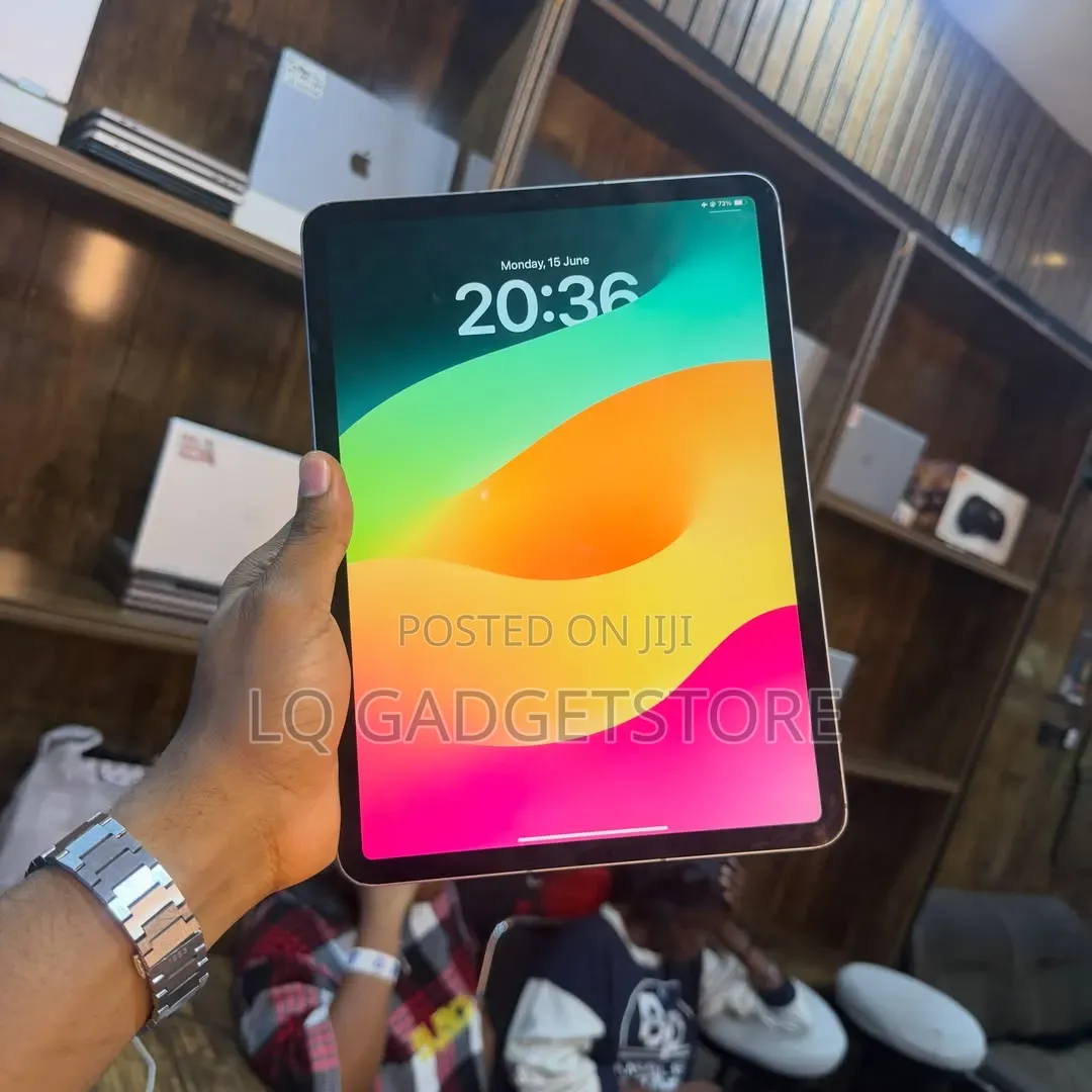 Apple iPad Pro 11 (2022) 128 GB Gray