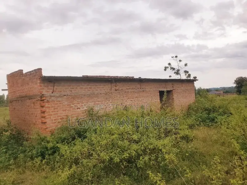 4bdrm House in Arua for sale