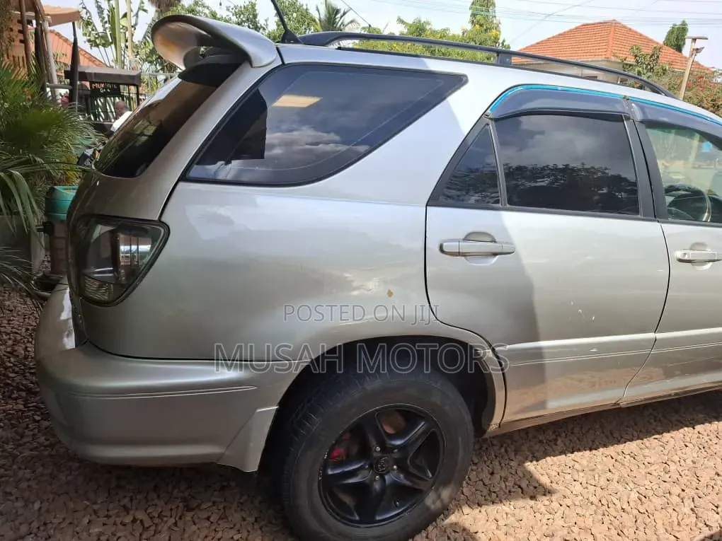 Toyota Harrier 2.4 16V 2002 Silver