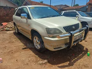Toyota Harrier 2.2 16V 2002 White