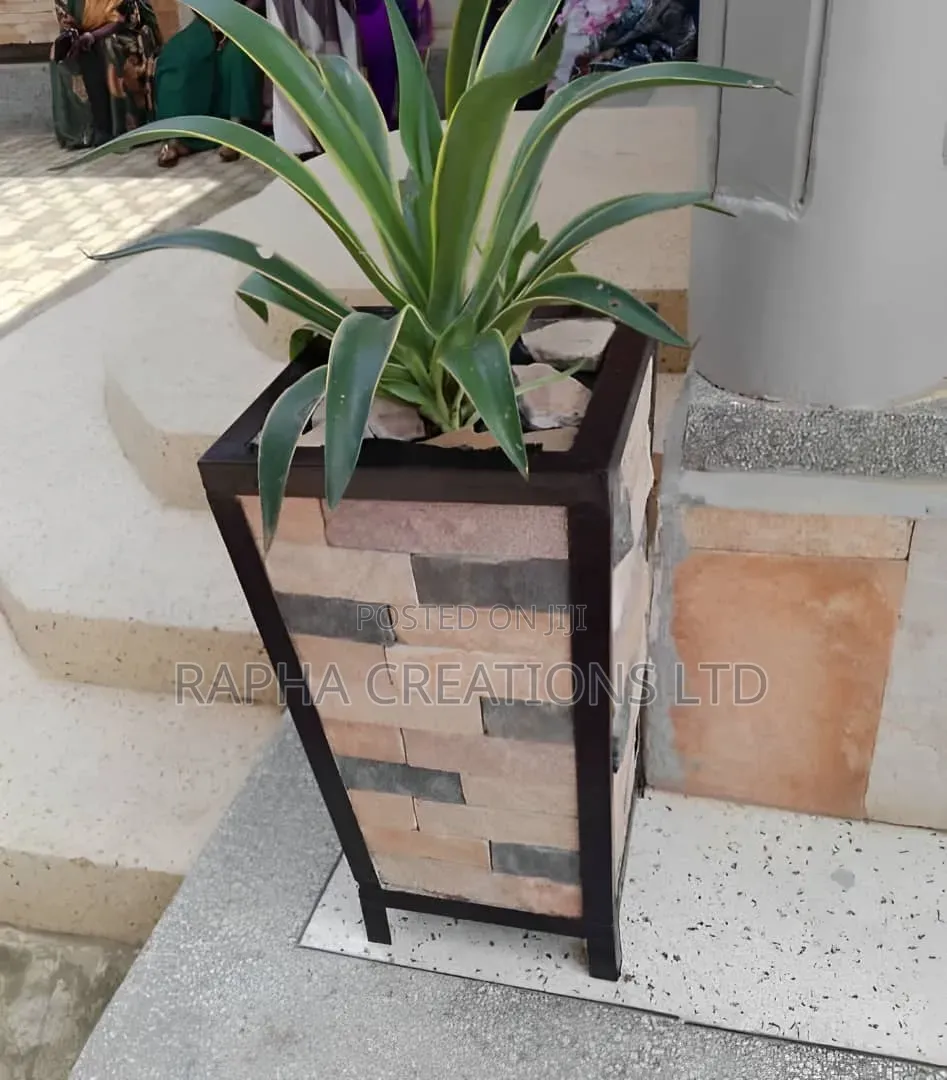 Stone Slate Flower Pots/Stone Cladding