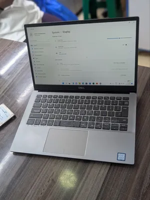 Laptop Dell Latitude 3310 8GB Intel Core i5 SSD 256GB