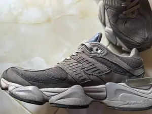 New Balance 9060 Slightly Wore Shoes