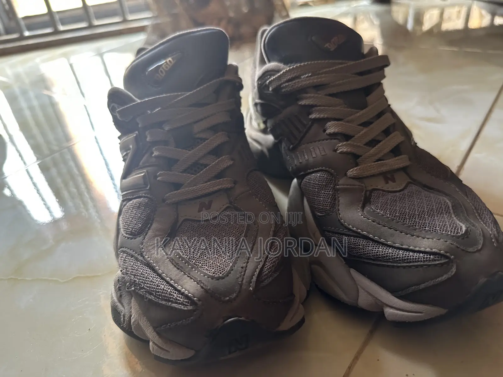 New Balance 9060 Slightly Wore Shoes