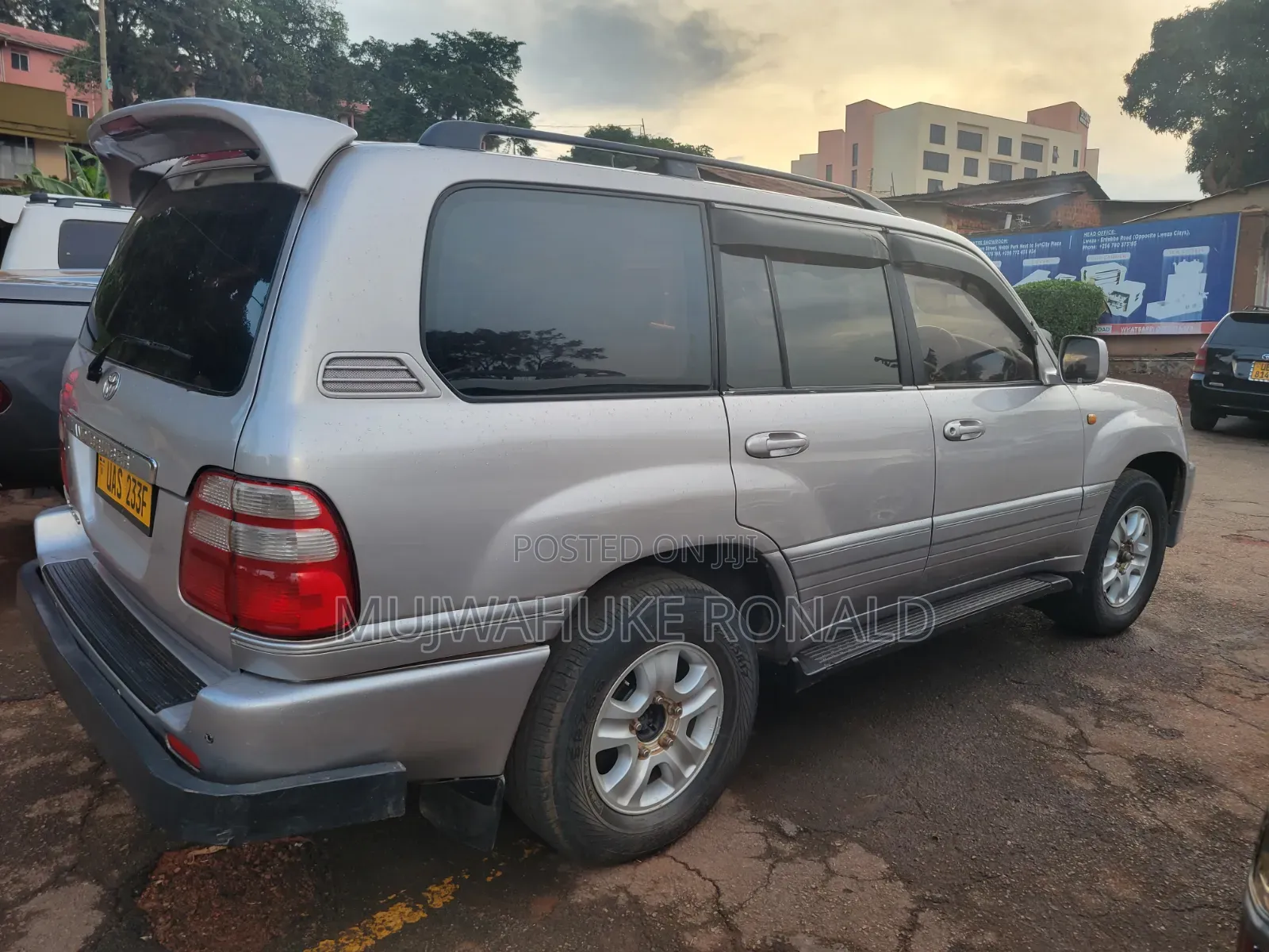 Toyota Land Cruiser 100 4.2 TD Executive 2004 Gray