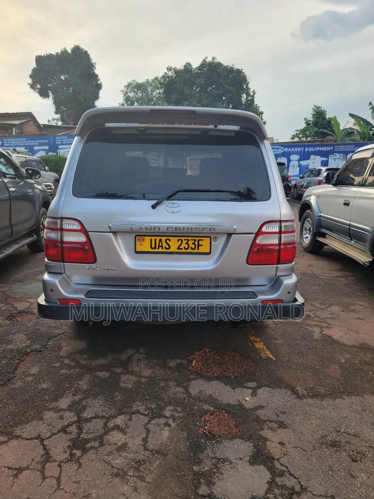 Toyota Land Cruiser 100 4.2 TD Executive 2004 Gray