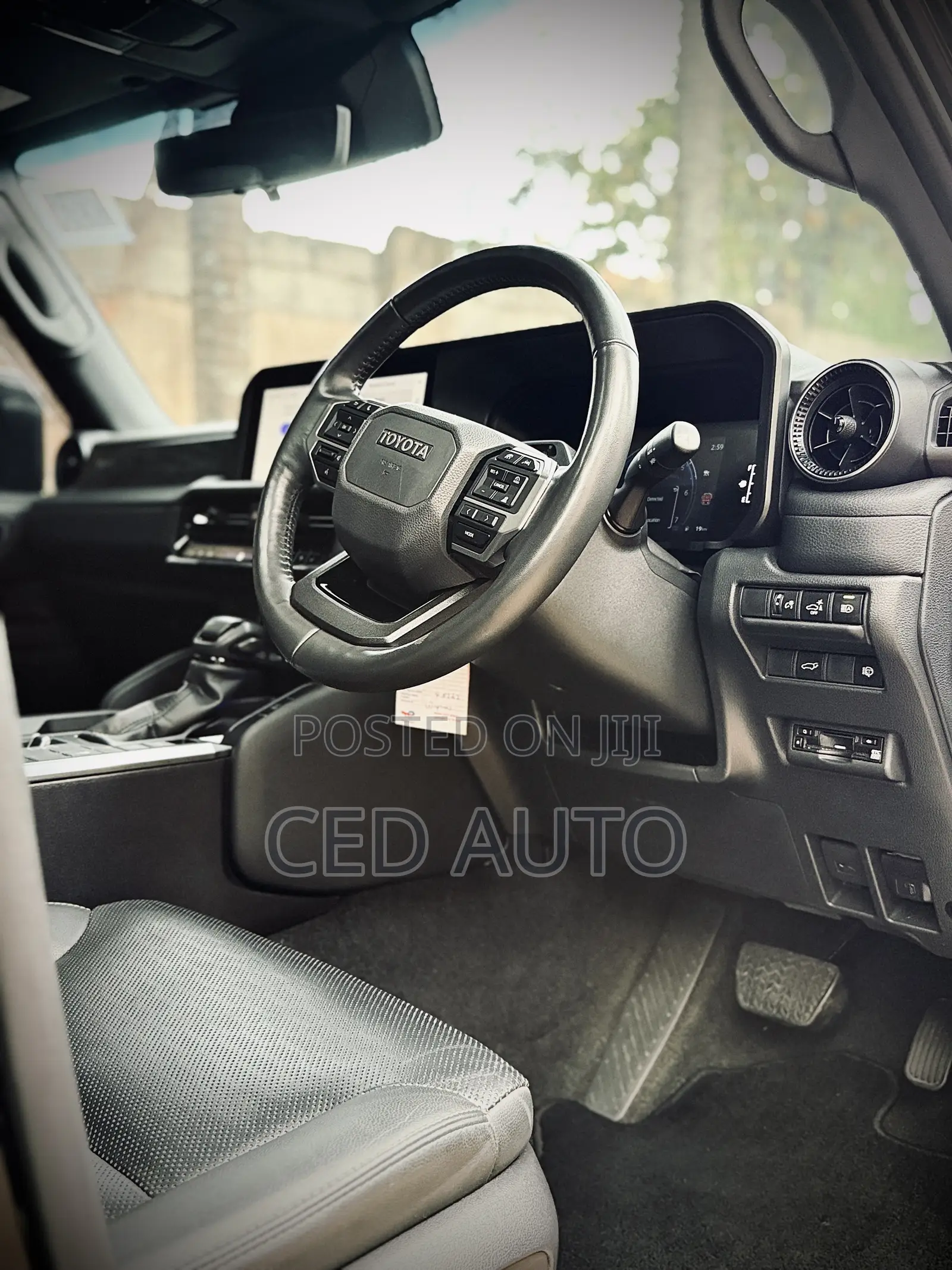 Toyota Land Cruiser 2025 Black