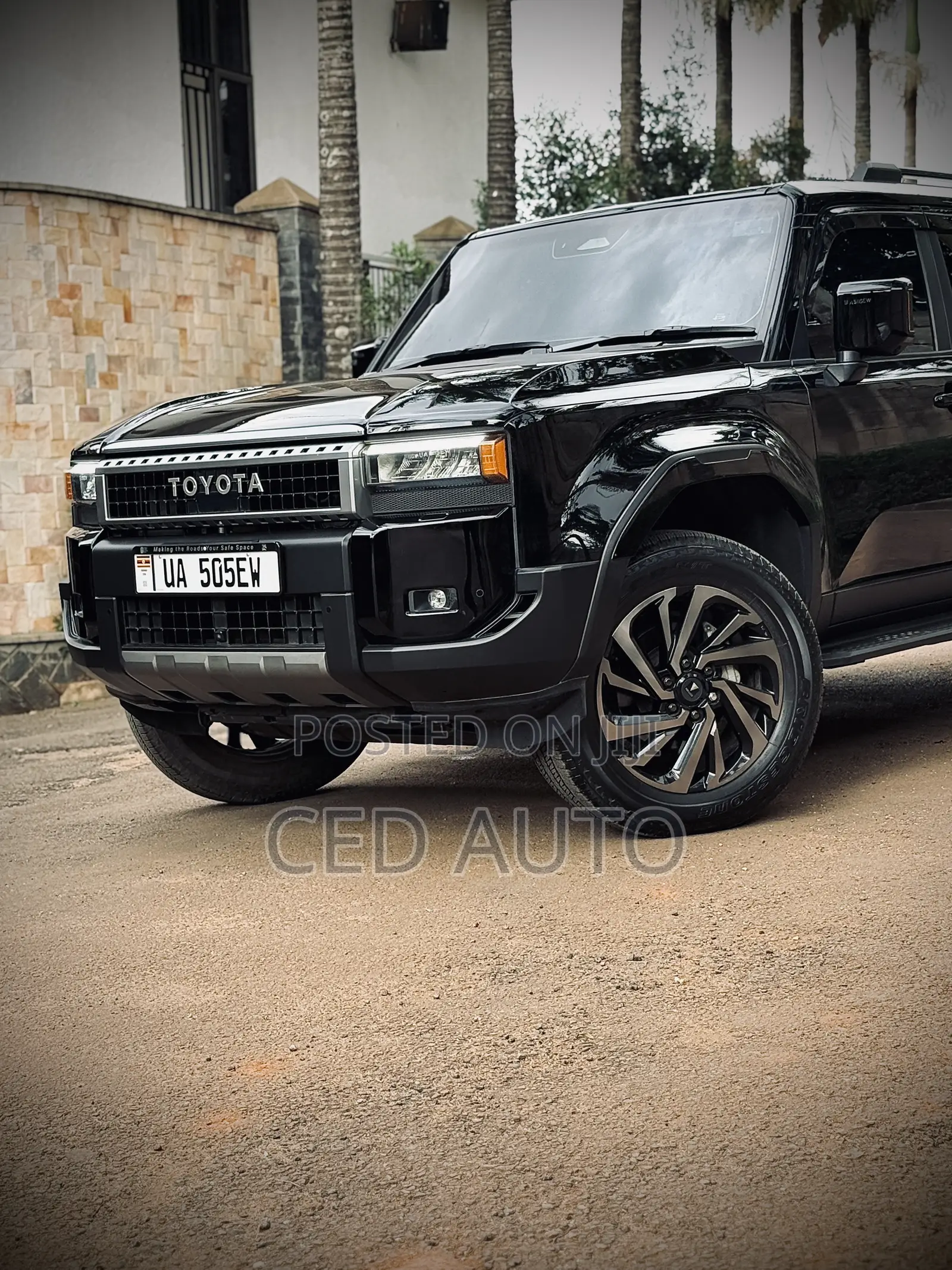 Toyota Land Cruiser 2025 Black