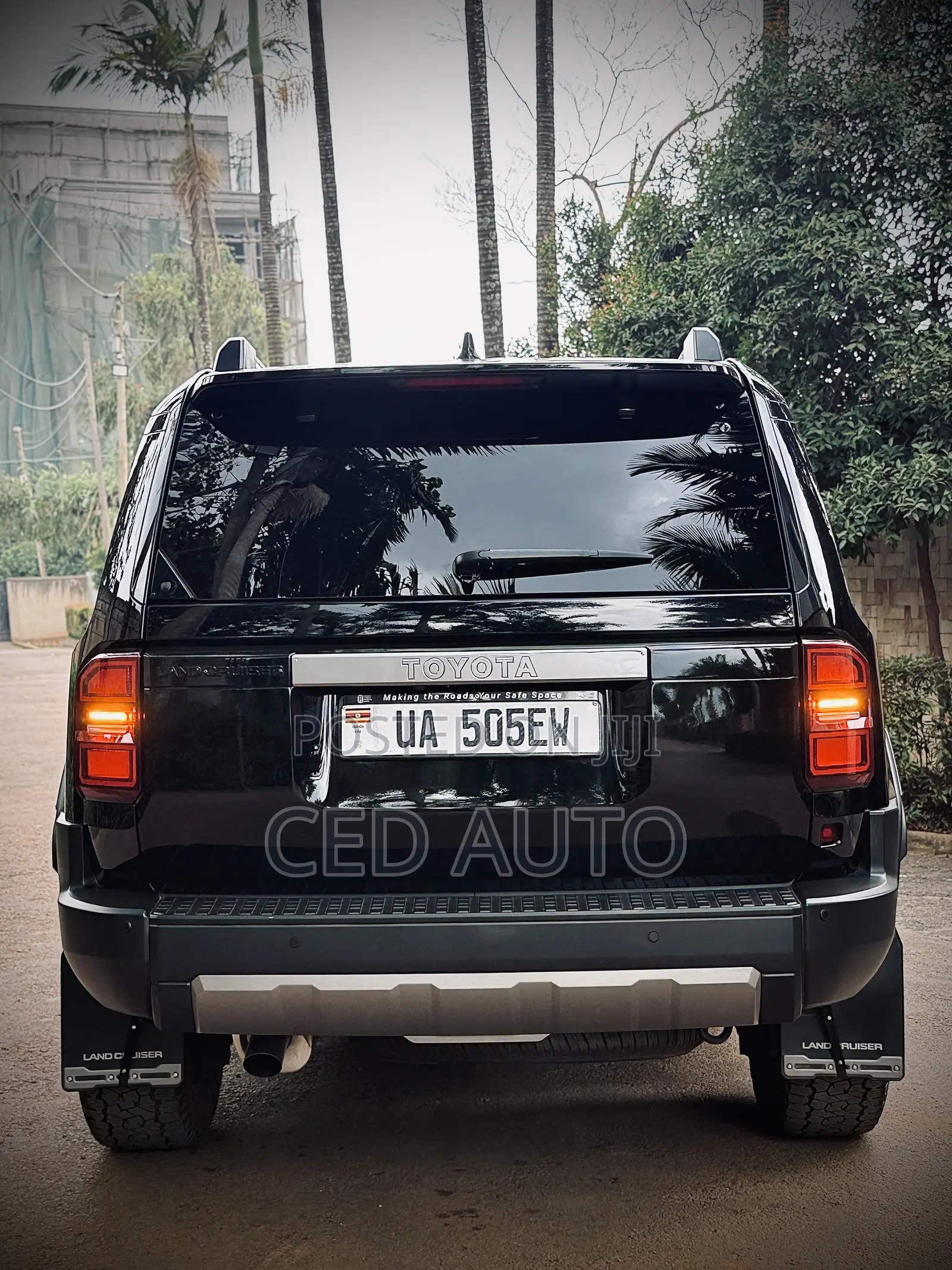 Toyota Land Cruiser 2025 Black