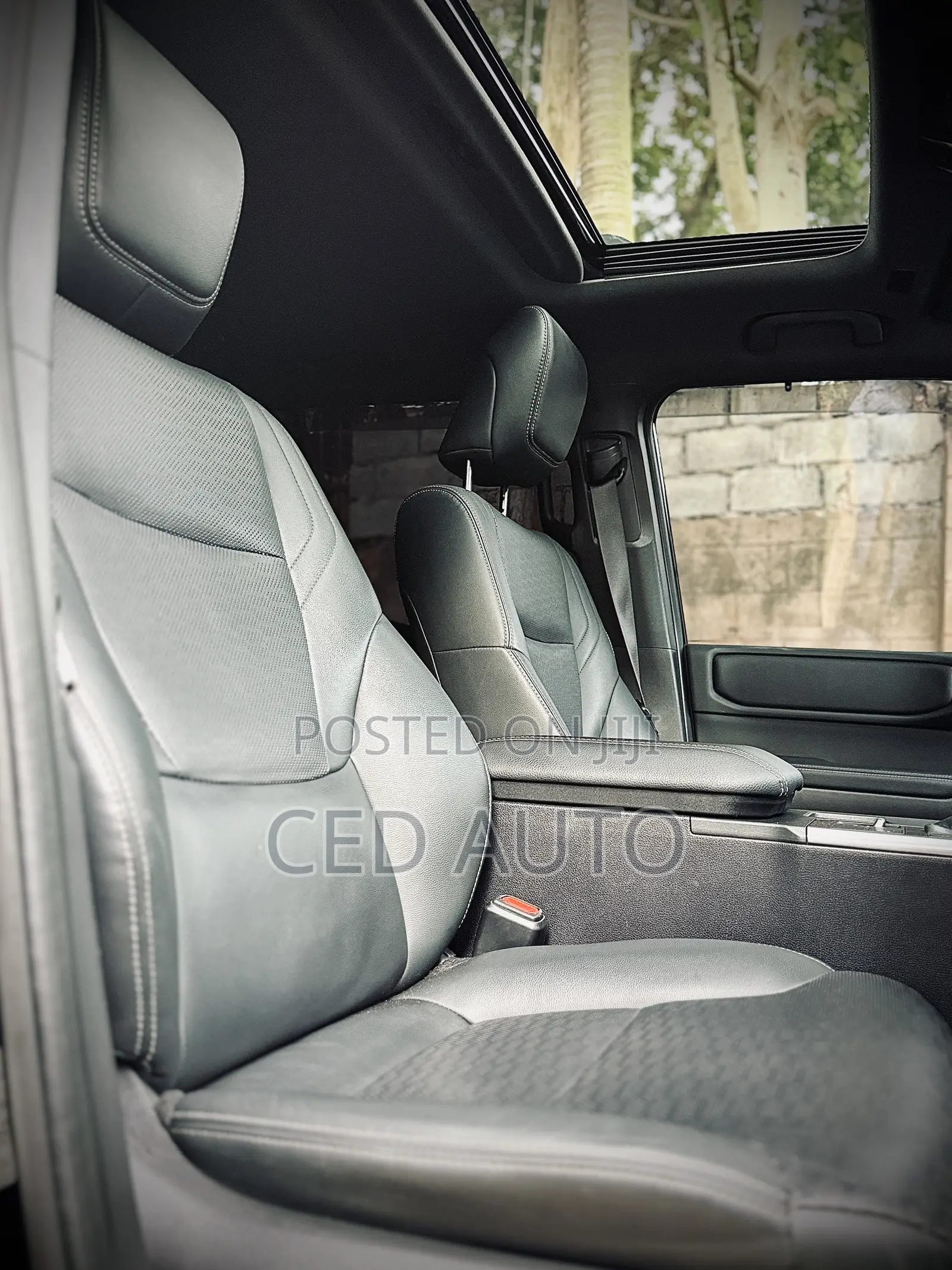 Toyota Land Cruiser 2025 Black