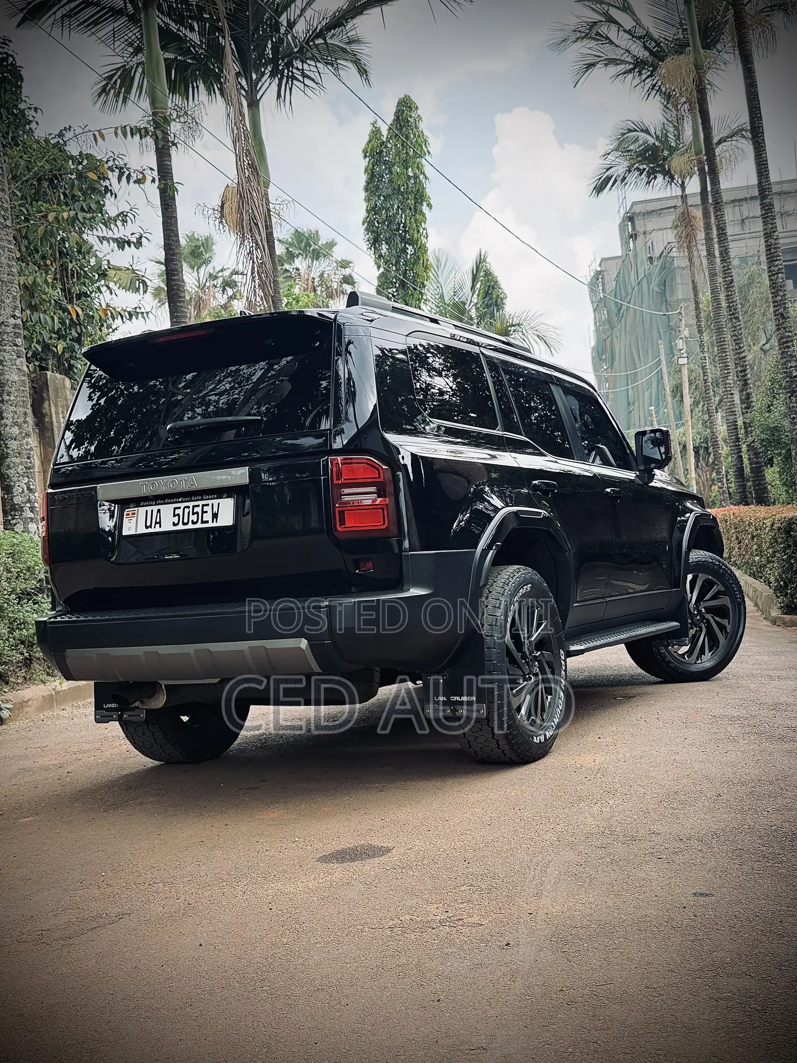 Toyota Land Cruiser 2025 Black