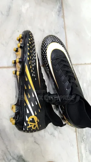 Soccer Boots Size 42