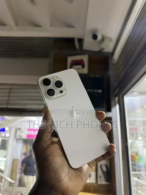 Apple iPhone 15 Pro Max 256 GB White