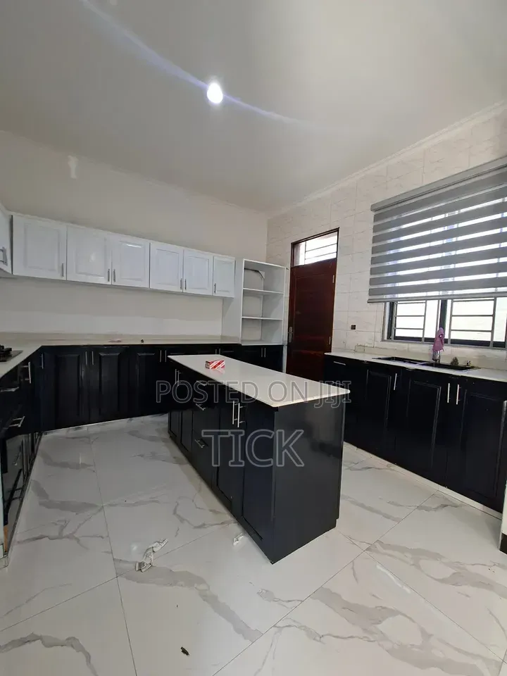 4bdrm House in Kira, Nakawa for sale
