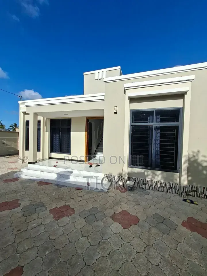 4bdrm House in Kira, Nakawa for sale