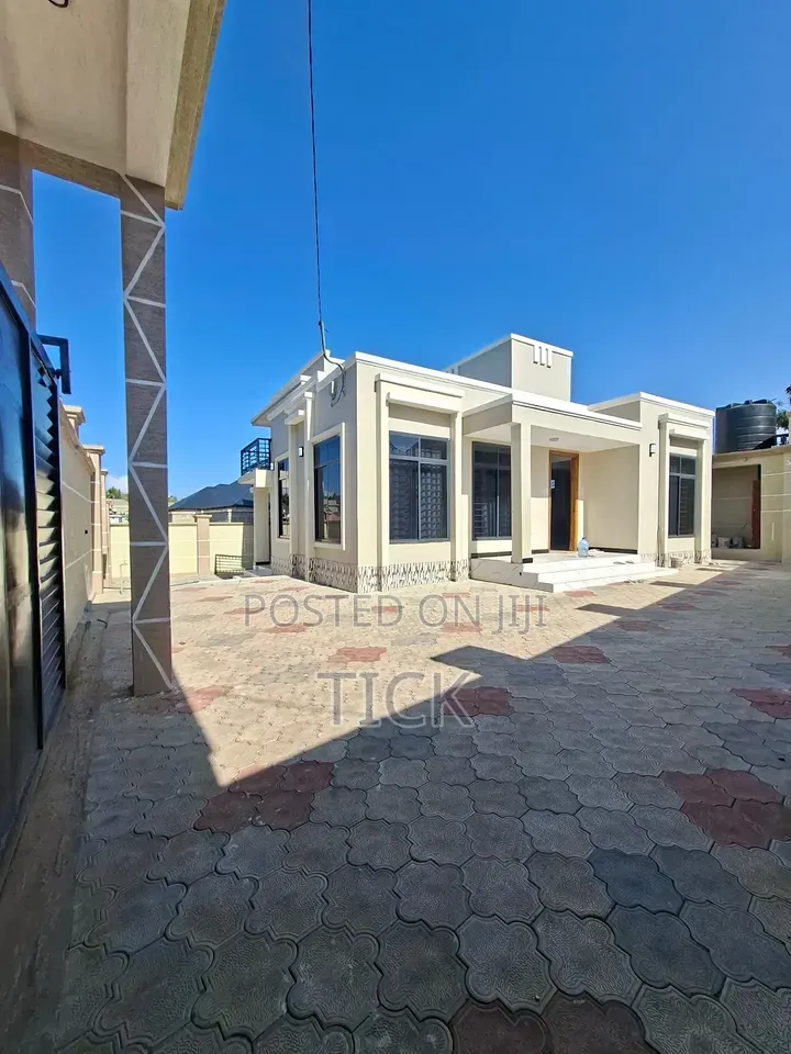 4bdrm House in Kira, Nakawa for sale