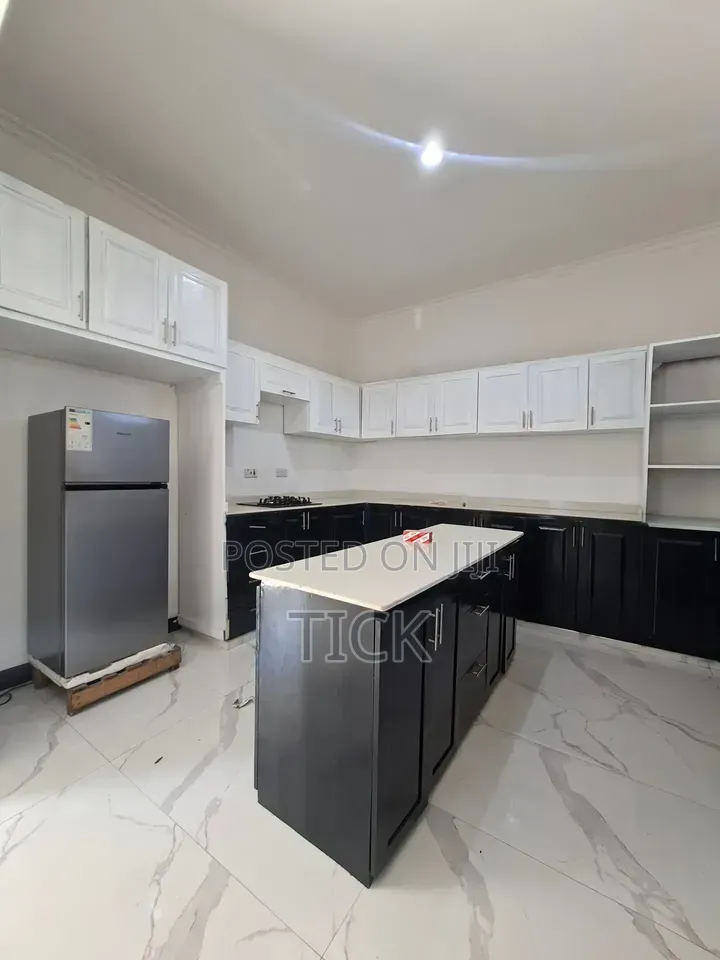 4bdrm House in Kira, Nakawa for sale