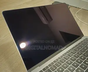 Laptop Apple MacBook Air 2019 8GB Intel Core i5 SSD 256GB