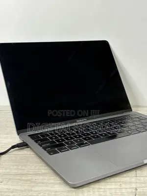 Laptop Apple MacBook Pro 2019 16GB Intel Core i7 SSD 2T