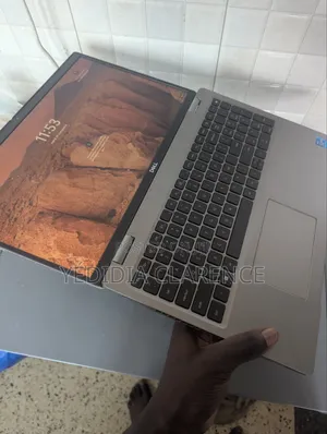Laptop Dell Latitude 5520 16GB Intel Core i5 SSD 250GB