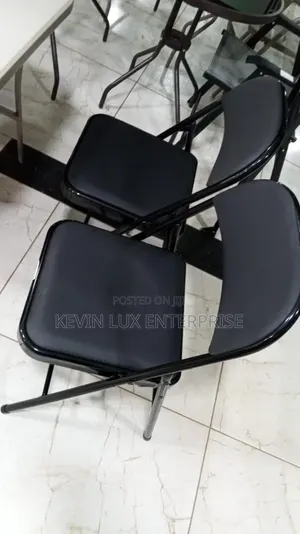 Foldable Chair With Cushion