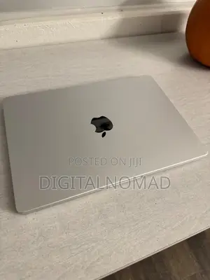 Laptop Apple MacBook Pro 2020 M1 16GB Apple M1 Pro SSD 512GB