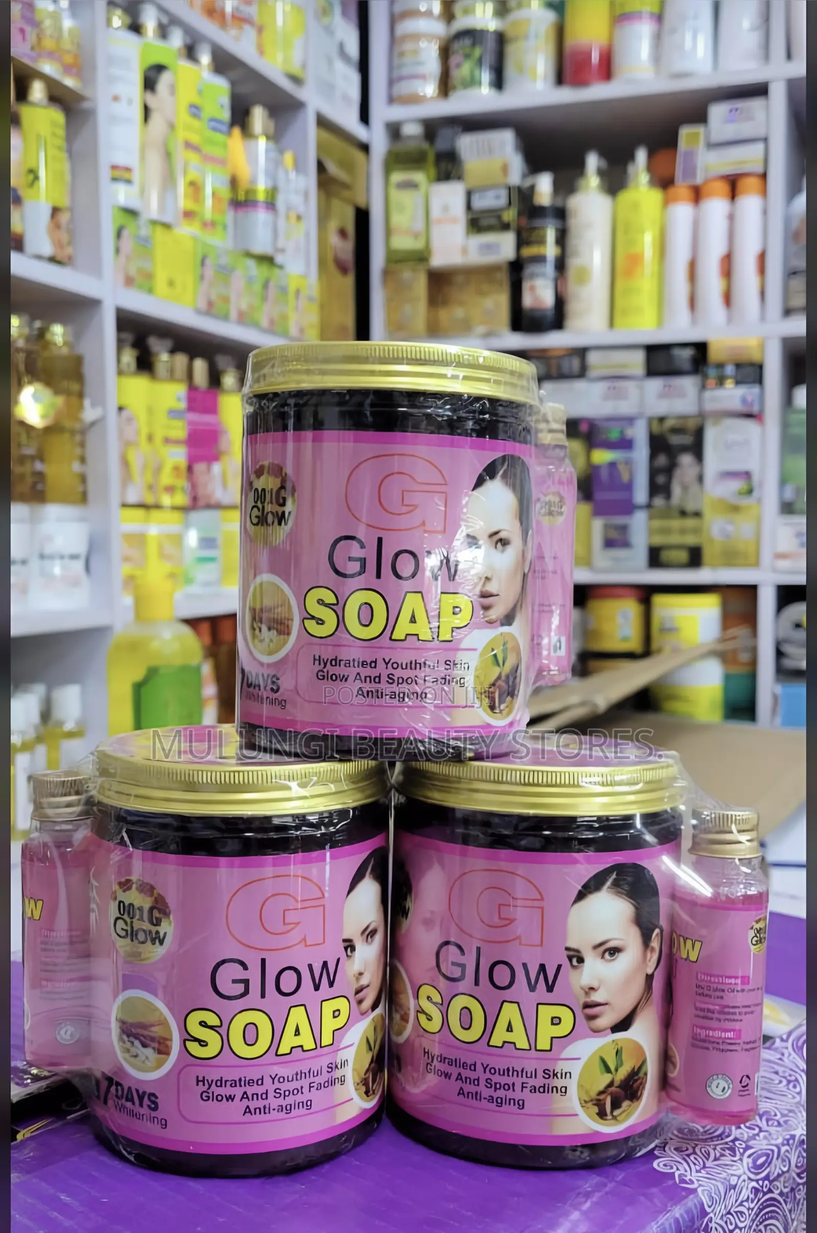 G Glow Whitening Hydrating and Spot Fading Soap