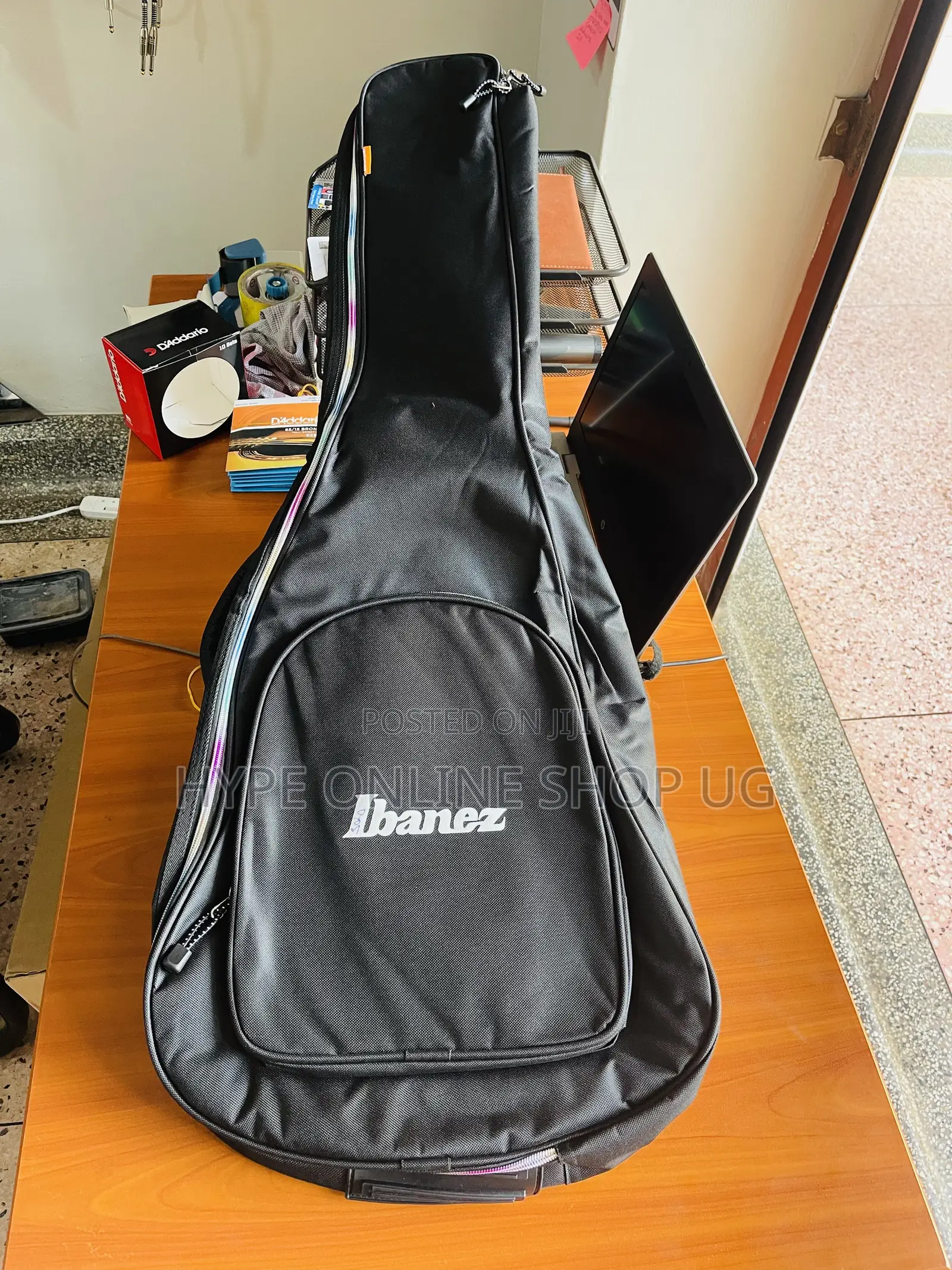 Brandnew Solo Guitar Bags