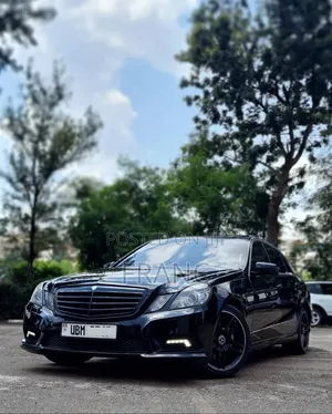 Mercedes-Benz E300 2009 Black