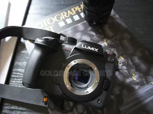 Panasonic Lumix Gh5s+14 140mm