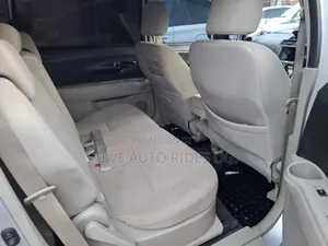 Toyota Passo Sette 1.5 FWD 2009 Silver