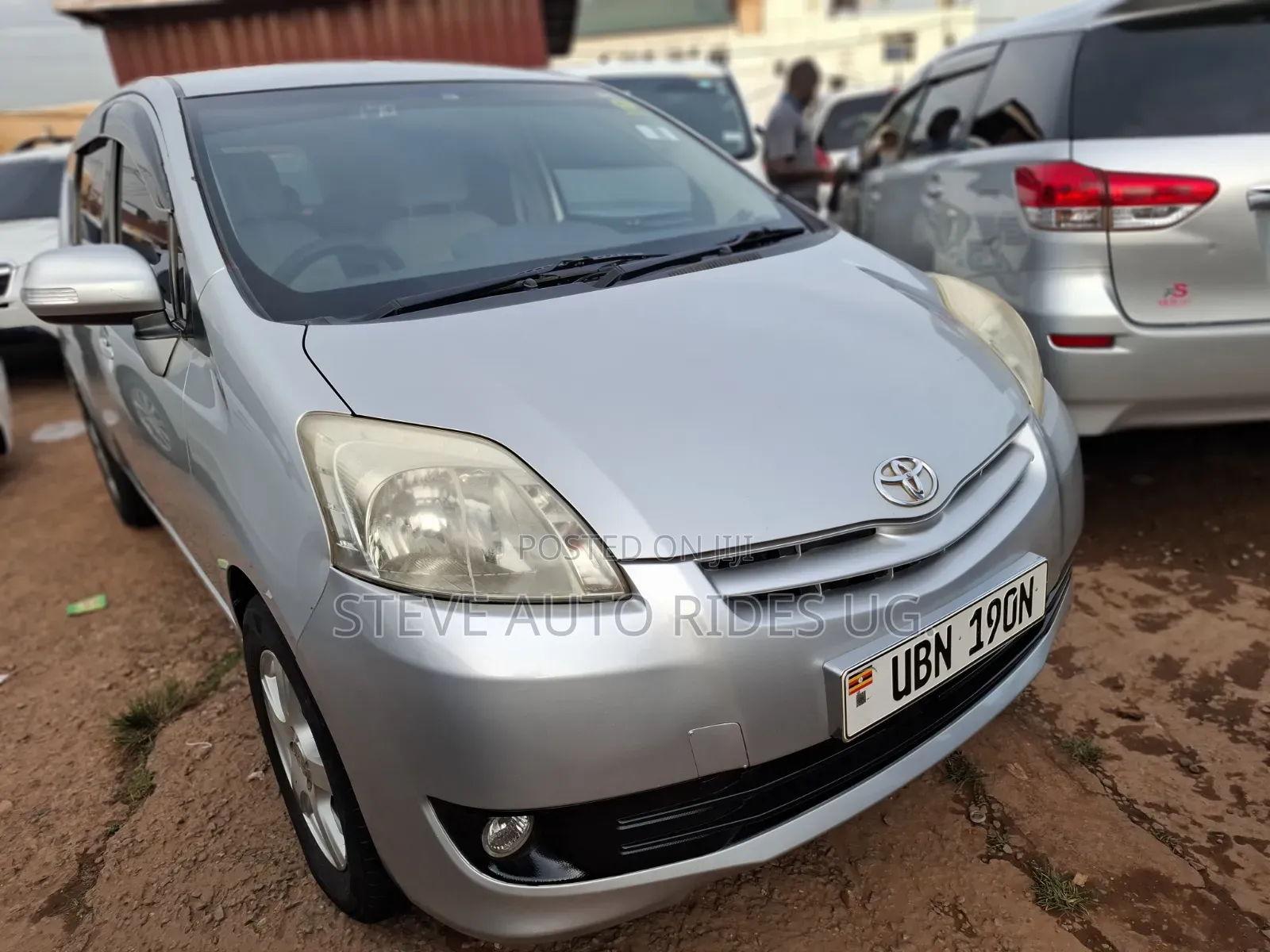 Toyota Passo Sette 1.5 FWD 2009 Silver