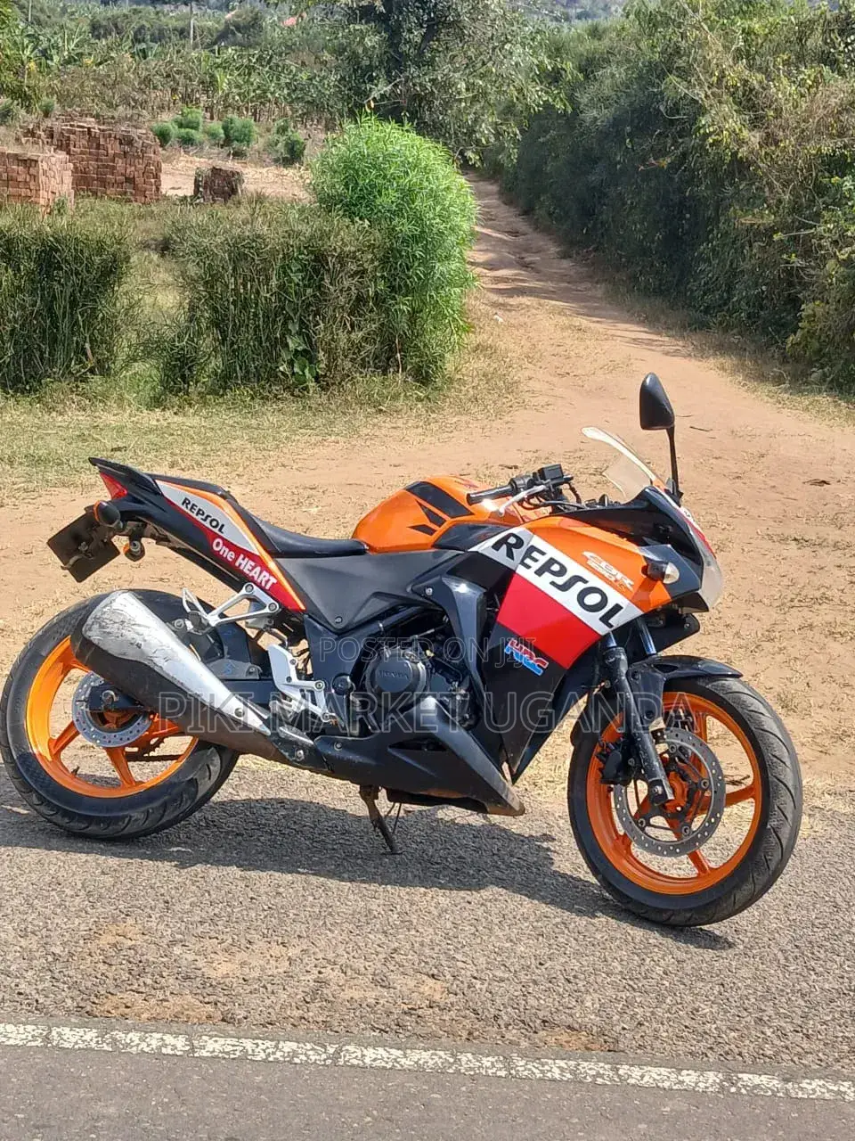 Honda CBR 2025 Red