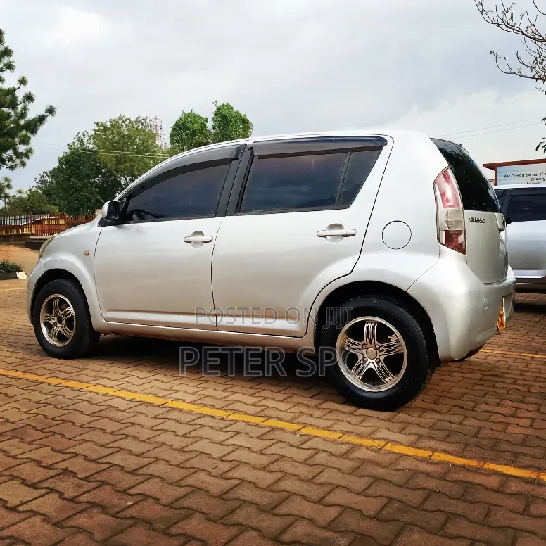 Toyota Passo 1.0 AWD 2008 Silver