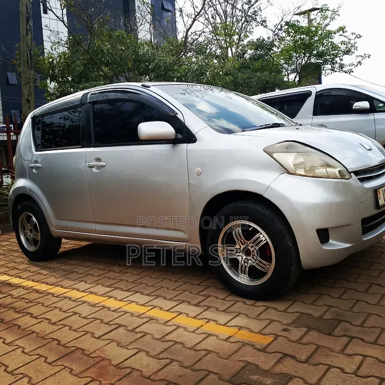 Toyota Passo 1.0 AWD 2008 Silver