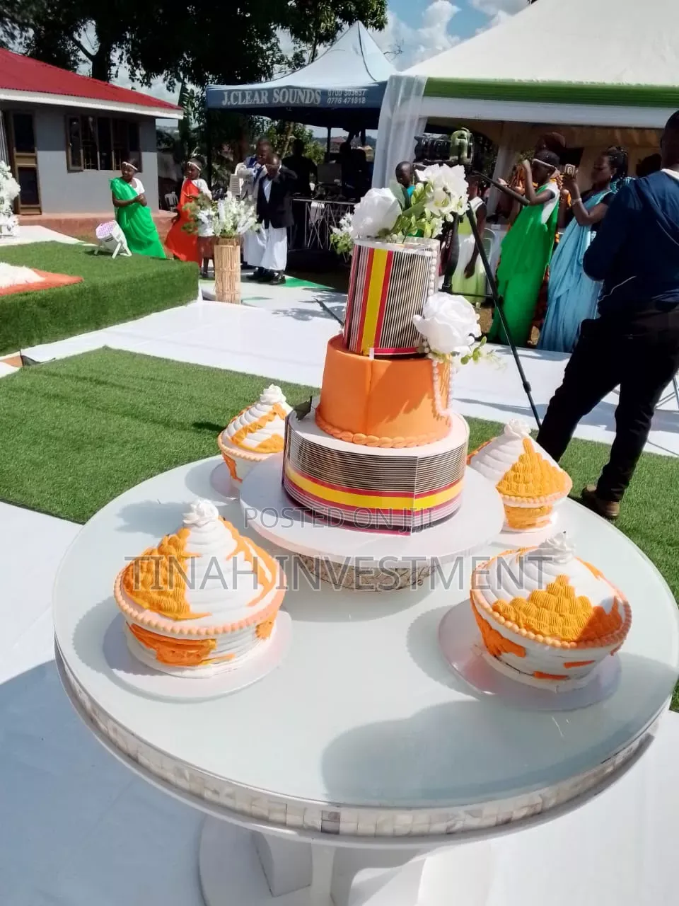 Introduction Cakes