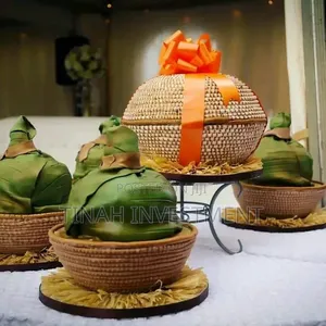 Cakes With Give Away